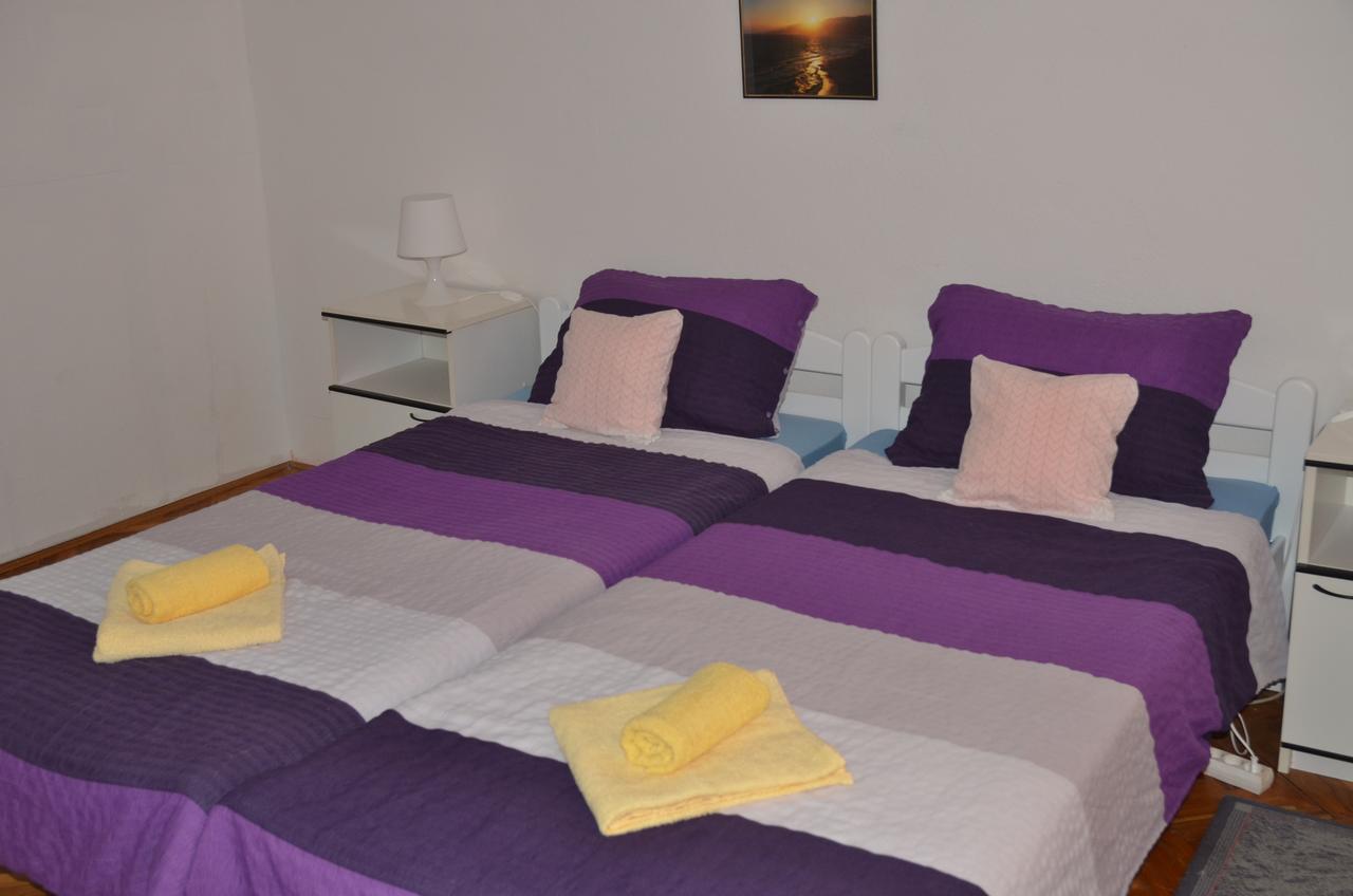 Rooms Mila Rezovac Exterior photo